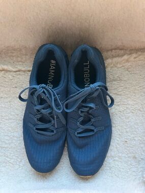 Mizuno Black and Navy Athletic Shoe